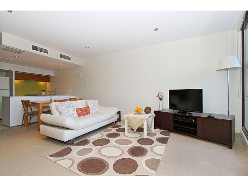 906/100 Harbour Esplanade, Docklands VIC 3008