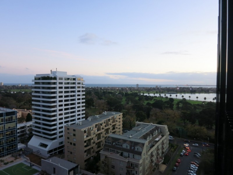 1303/470 St Kilda Road, Melbourne VIC 3004