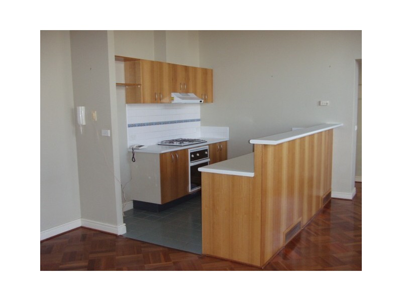 18 Wiltshire Drive, Kew VIC 3101