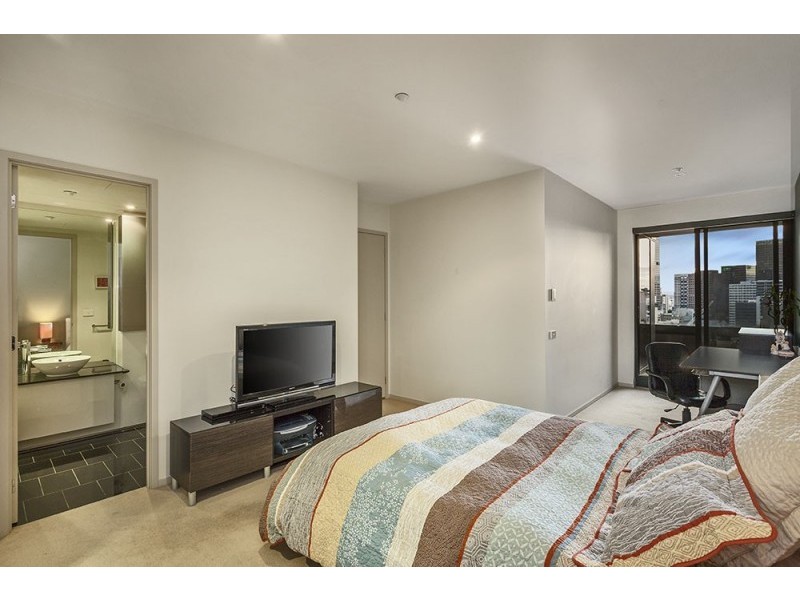 3010/7 Riverside Quay, Southbank VIC 3006