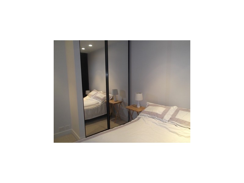 815/33 Mackenzie Street, Melbourne VIC 3000