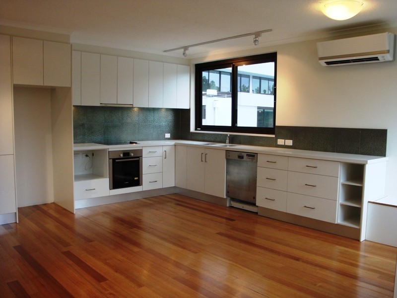 16/27 Queens Road, Melbourne VIC 3004