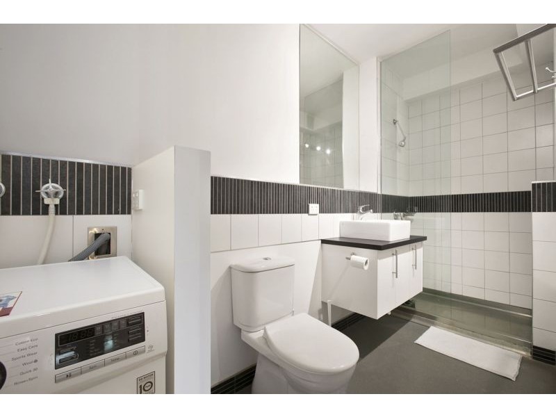 1415/325 Collins Street, Melbourne VIC 3000