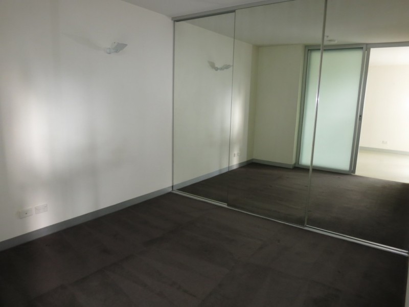 112/1 Danks Street, Port Melbourne VIC 3207