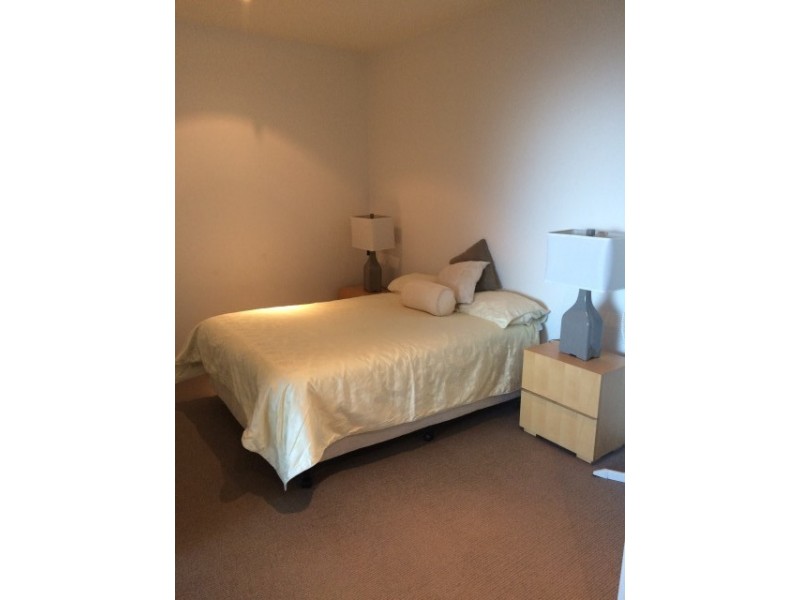 1101/166 Wellington Parade, East Melbourne VIC 3002