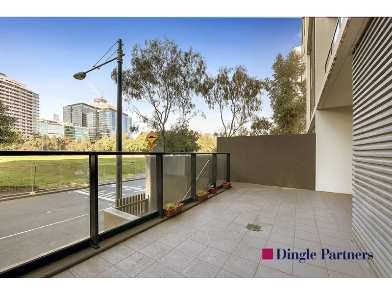 17/801 Bourke Street, Docklands VIC 3008