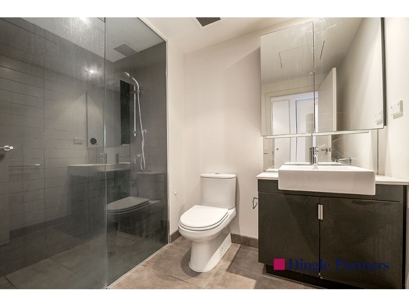 17/801 Bourke Street, Docklands VIC 3008