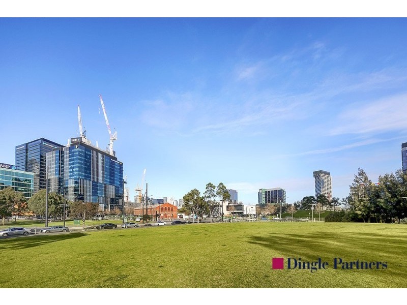 17/801 Bourke Street, Docklands VIC 3008