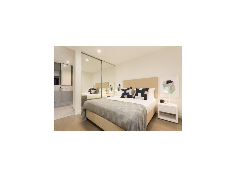 2/2a Henry Street, Windsor VIC 3181