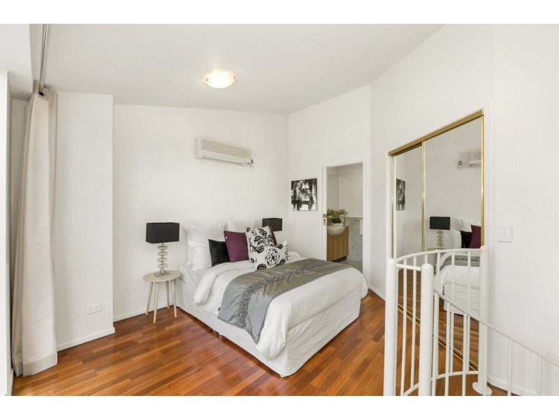 1011/585 Latrobe Street, Melbourne VIC 3000