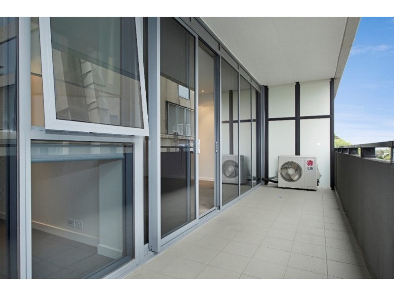 303/55 Queens Rd, Melbourne VIC 3004