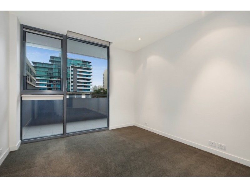 303/55 Queens Rd, Melbourne VIC 3004