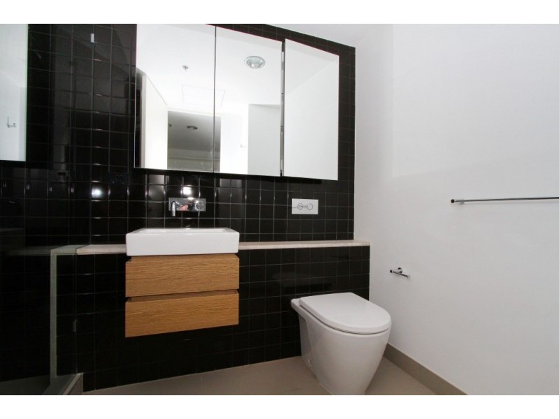 210/115 Nott Street, Port Melbourne VIC 3207