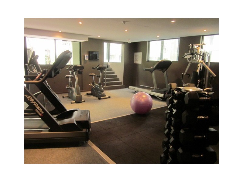 B706/55 Bay Street, Port Melbourne VIC 3207