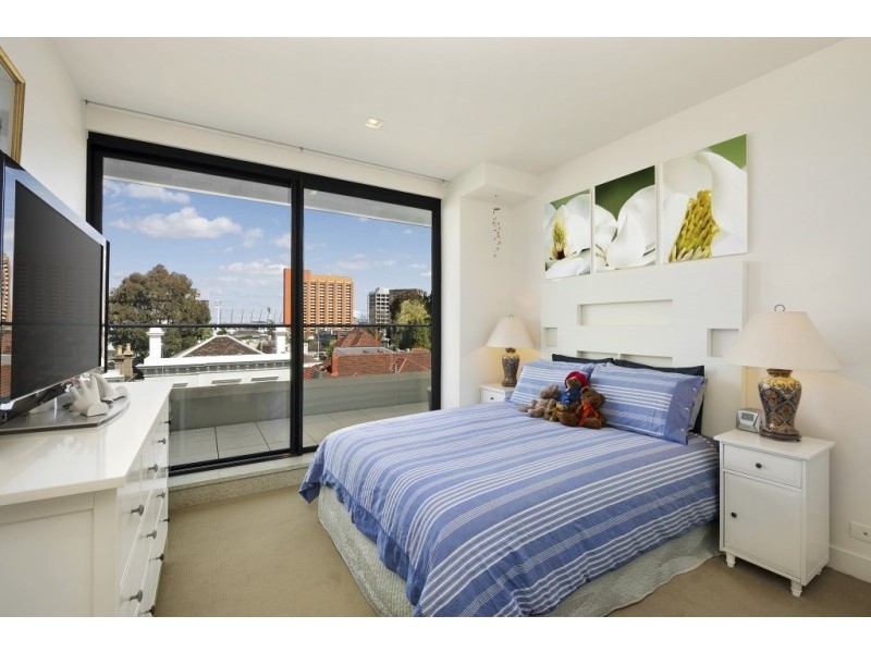 302/140 Gipps Street, East Melbourne VIC 3002