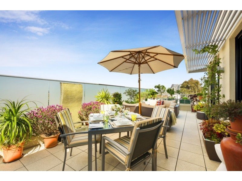 302/140 Gipps Street, East Melbourne VIC 3002