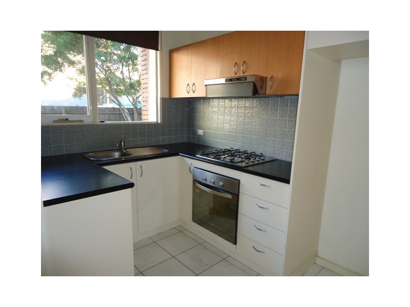 2/125 Victoria Street, Brunswick VIC 3056