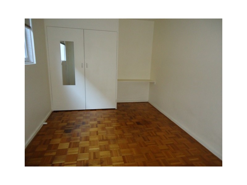 2/125 Victoria Street, Brunswick VIC 3056