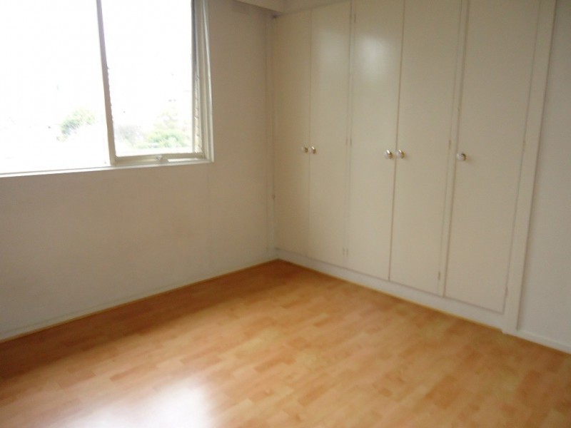 11/521 Royal Parade, Parkville VIC 3052