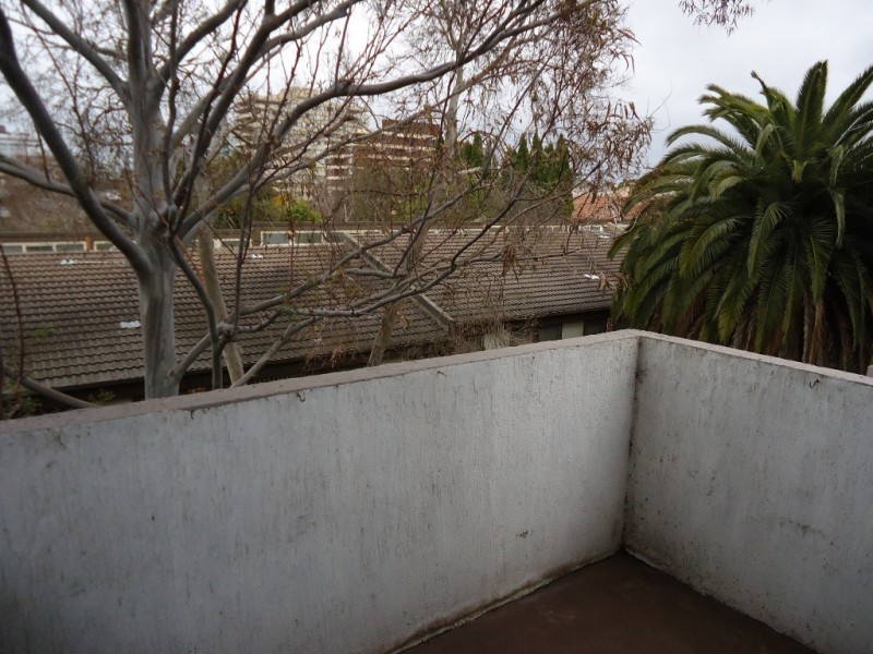 11/521 Royal Parade, Parkville VIC 3052