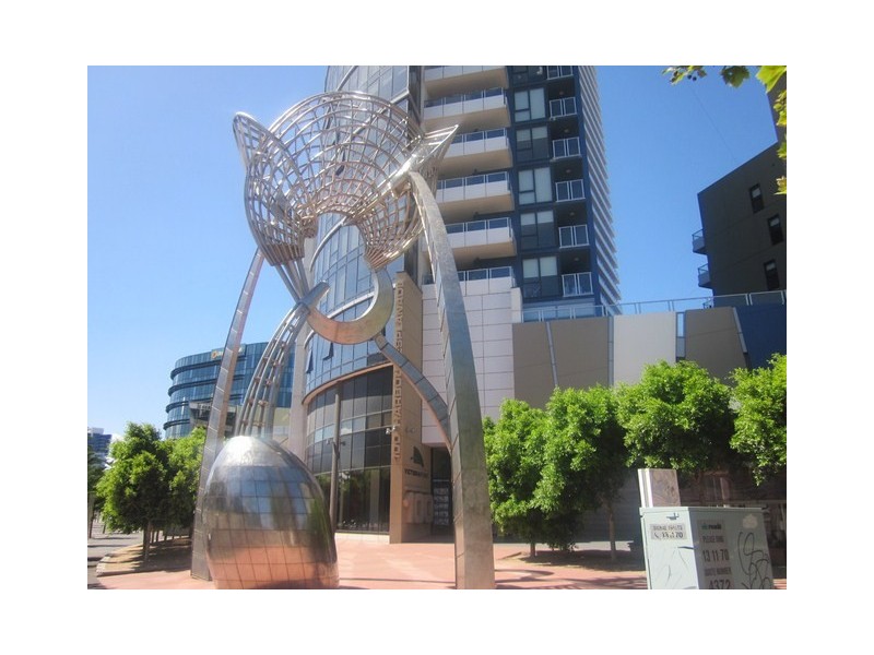 2010/100 Harbour Esplanade, Docklands VIC 3008