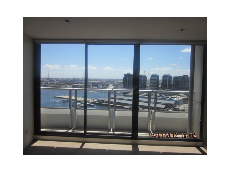 2010/100 Harbour Esplanade, Docklands VIC 3008