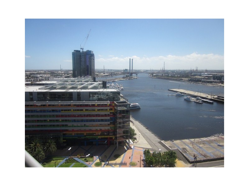 2010/100 Harbour Esplanade, Docklands VIC 3008