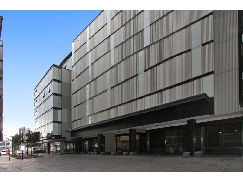 2F/8 Waterside Place, Docklands VIC 3008