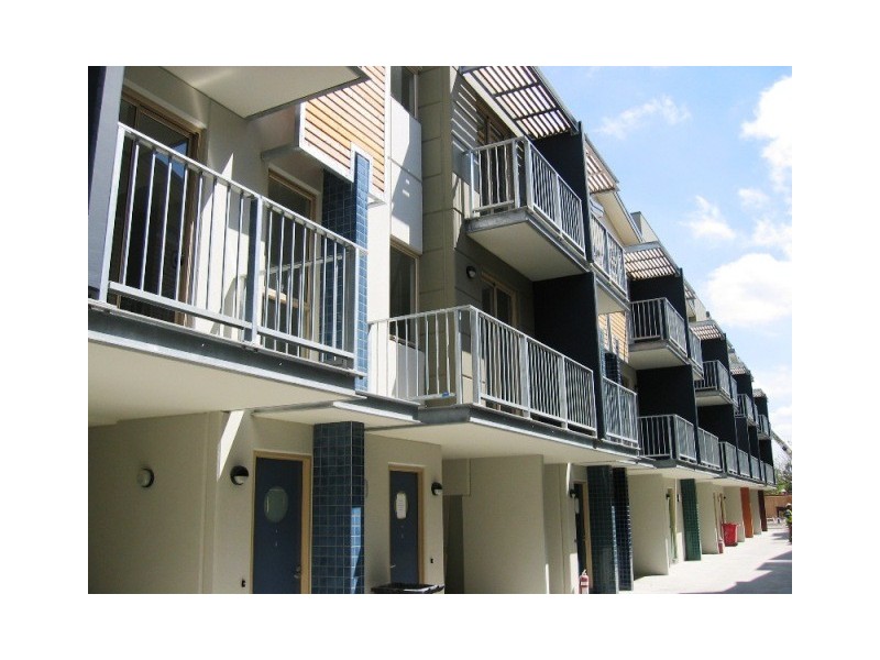 6/80 Trenerry Crescent, Abbotsford VIC 3067