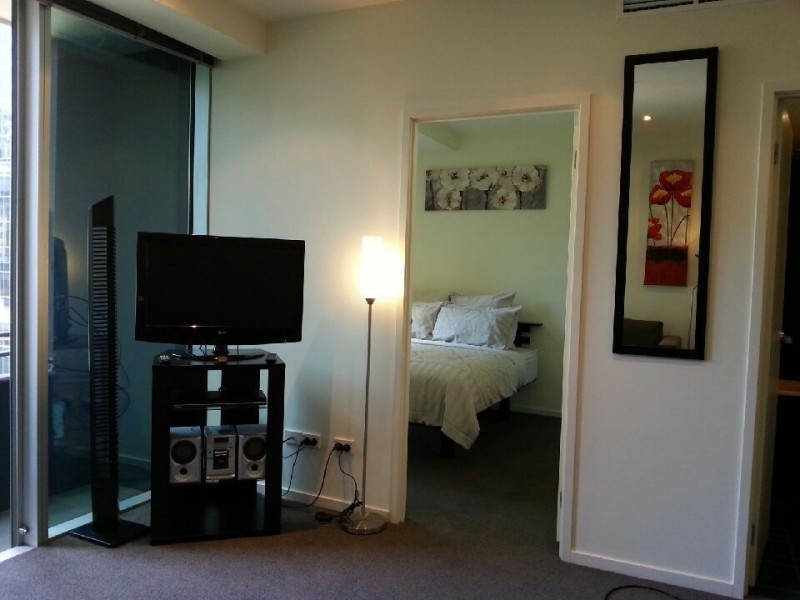 1008/620 Collins Street, Melbourne VIC 3000