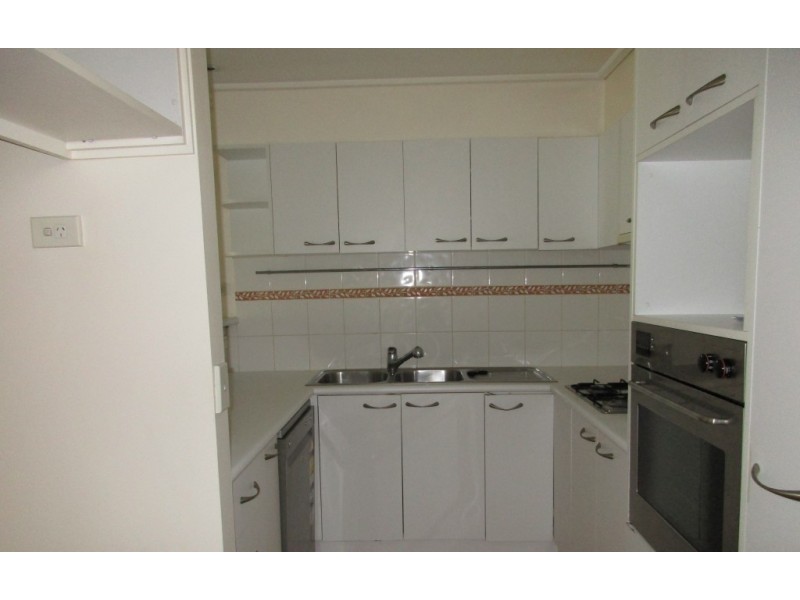 2/18 Dudley Street, West Melbourne VIC 3003