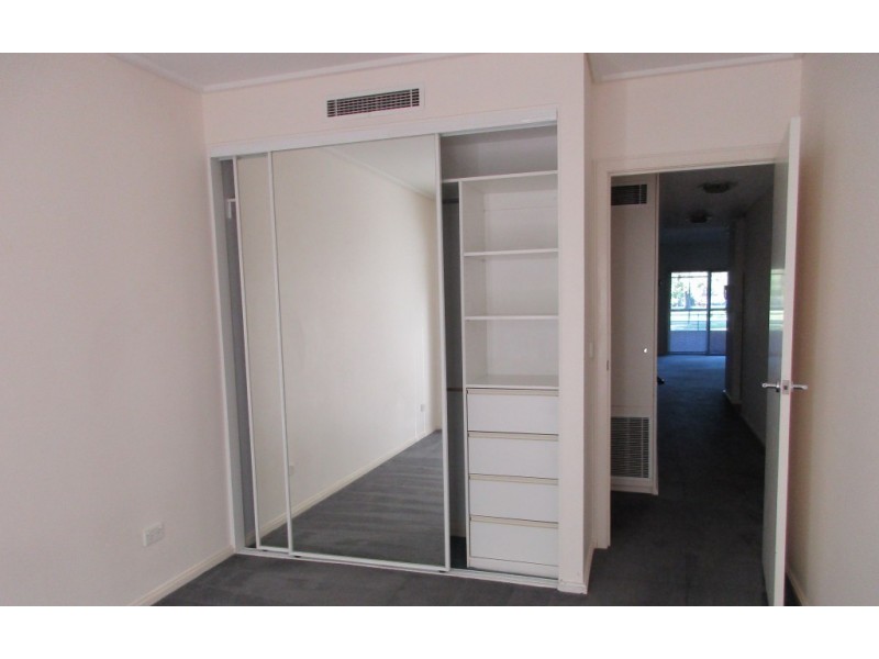 2/18 Dudley Street, West Melbourne VIC 3003