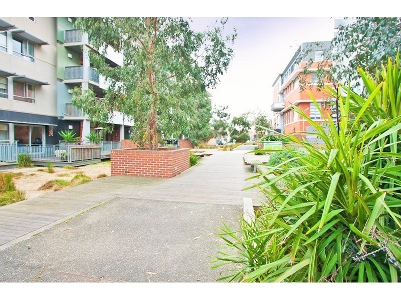 D203/8 Blanche Street, St Kilda VIC 3182