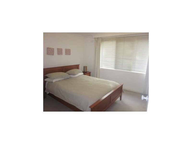 2/236 Wattletree Road, Malvern VIC 3144