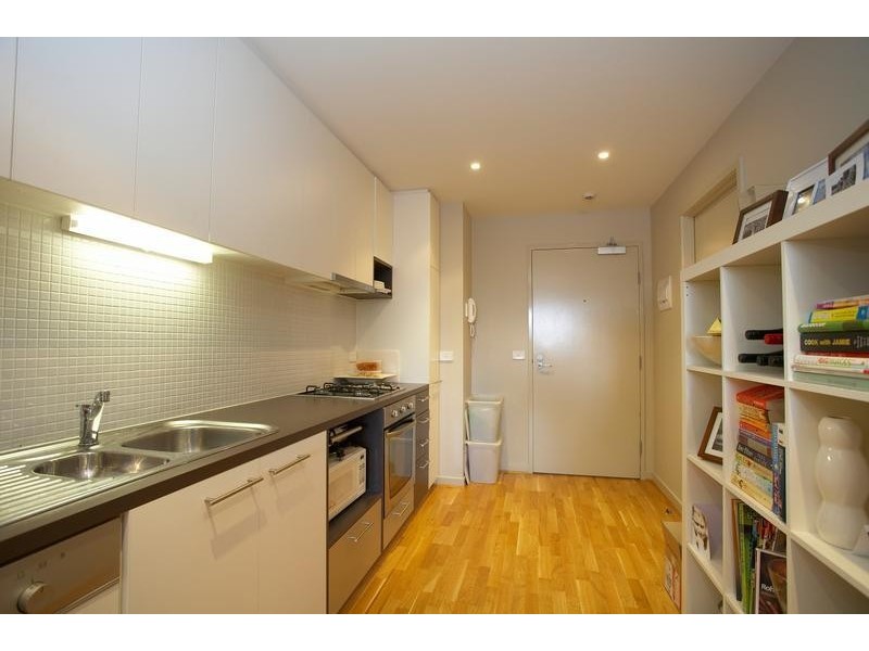 212/99 Nott Street, Port Melbourne VIC 3207