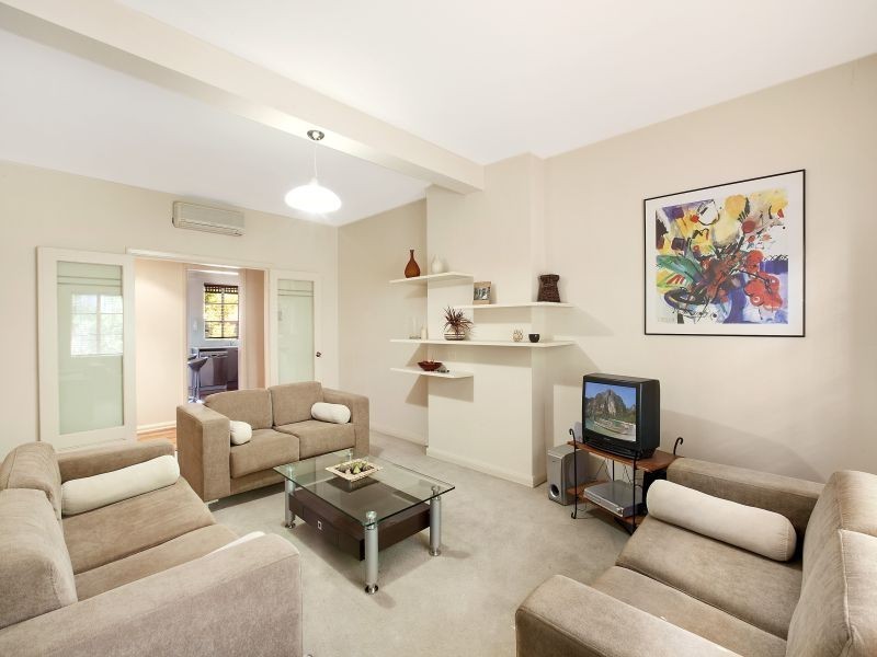 2/58 Queens Road, Melbourne VIC 3000