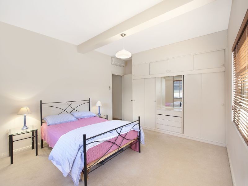 2/58 Queens Road, Melbourne VIC 3000