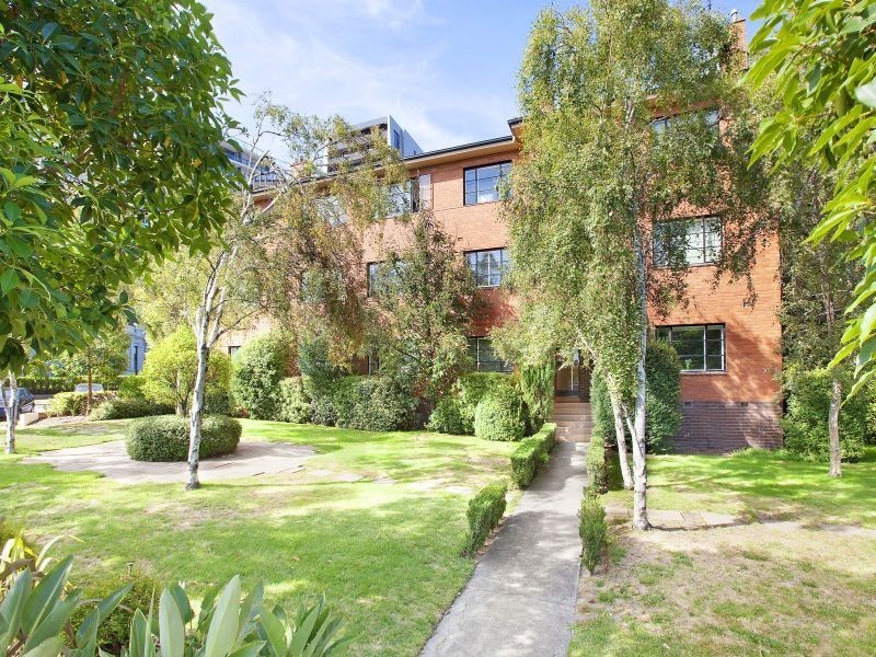 2/58 Queens Road, Melbourne VIC 3000