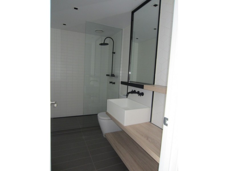 607/677 La Trobe Street, Docklands VIC 3008