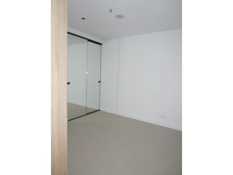 607/677 La Trobe Street, Docklands VIC 3008