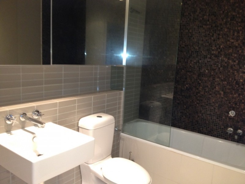 102/55 Queens Road, Melbourne VIC 3004