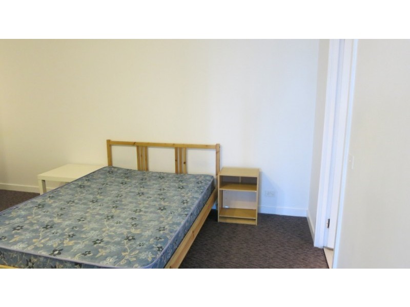 1304/673 La Trobe Street, Docklands VIC 3008