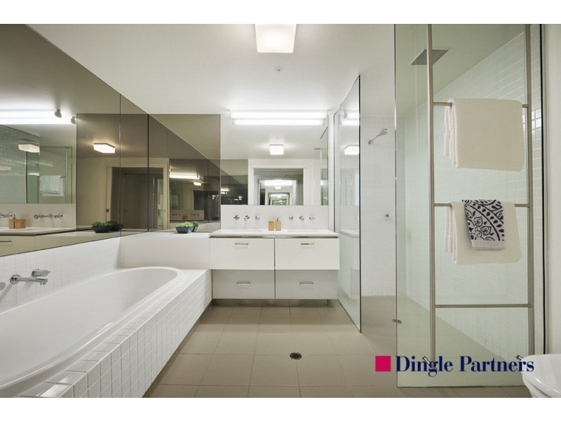 2501/50 Lorimer Street, Docklands VIC 3008