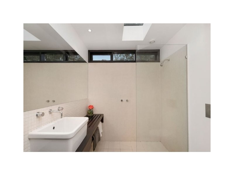 310 Esplanade East, Port Melbourne VIC 3207