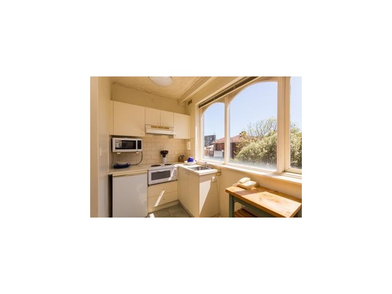 9/1 Acland Street, St Kilda VIC 3182