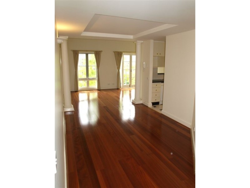 11/8 Wellington Crescent, East Melbourne VIC 3002