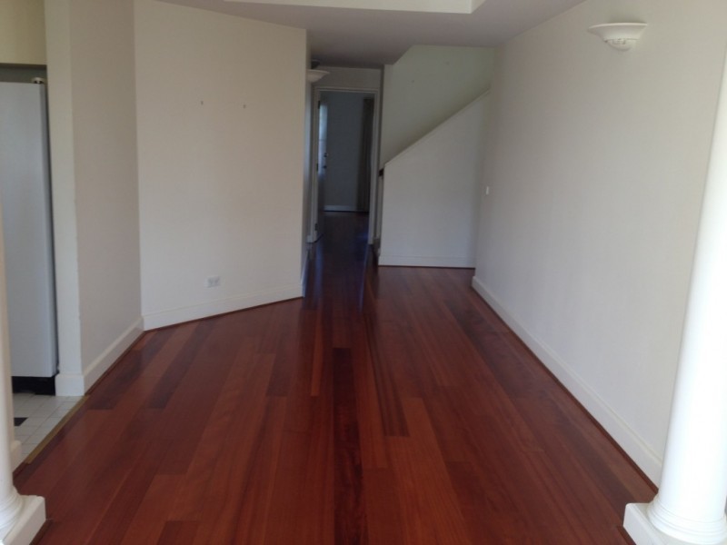 11/8 Wellington Crescent, East Melbourne VIC 3002