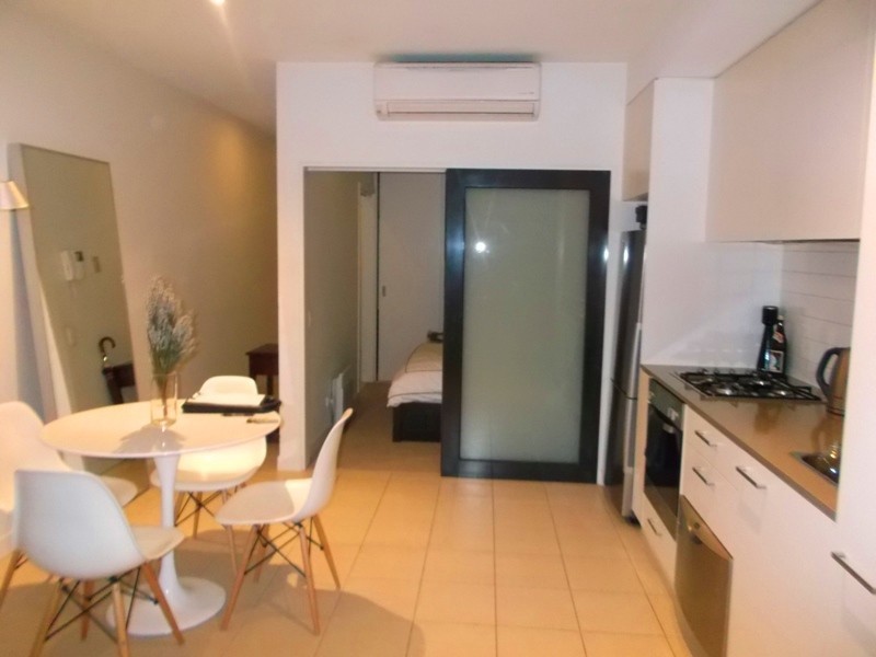202/33 Cliveden Close, East Melbourne VIC 3002