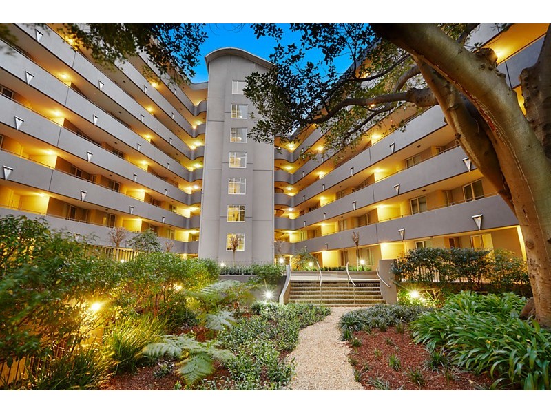 213/23 Queens Road, Melbourne VIC 3004