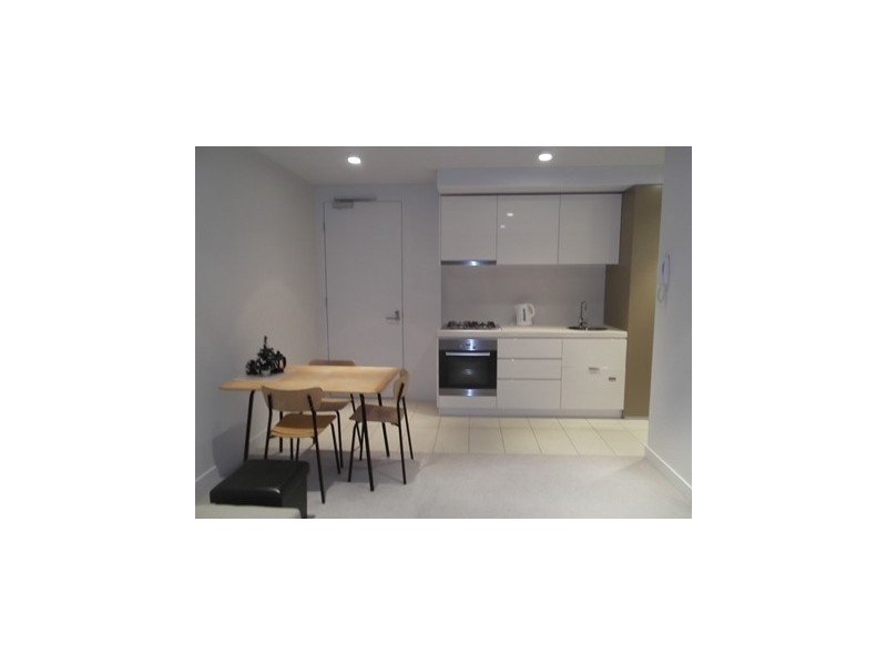 815/33 Mackenzie Street, Melbourne VIC 3000